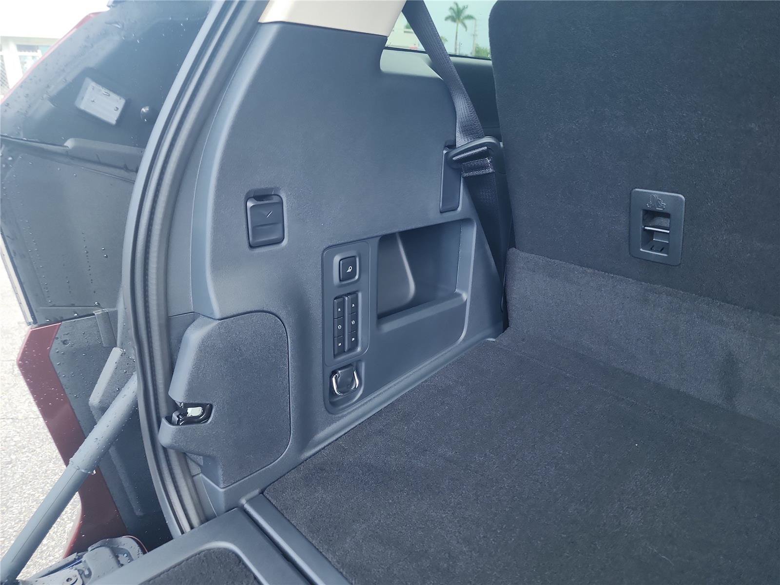 New 2027 Lincoln Navigator Reserve AWD/4WD image 21