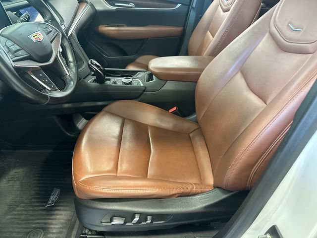 Used 2023 Cadillac XT5 Premium Luxury w/ LPO, Floor Liner Package AWD/4WD image 21