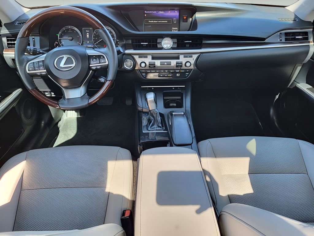 Used 2018 Lexus ES 350 w/ Navigation System Package image 26