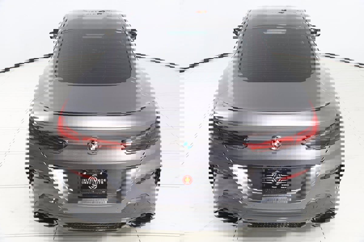 Used 2025 BMW M850i xDrive Coupe w/ M Sport Professional Package image 4