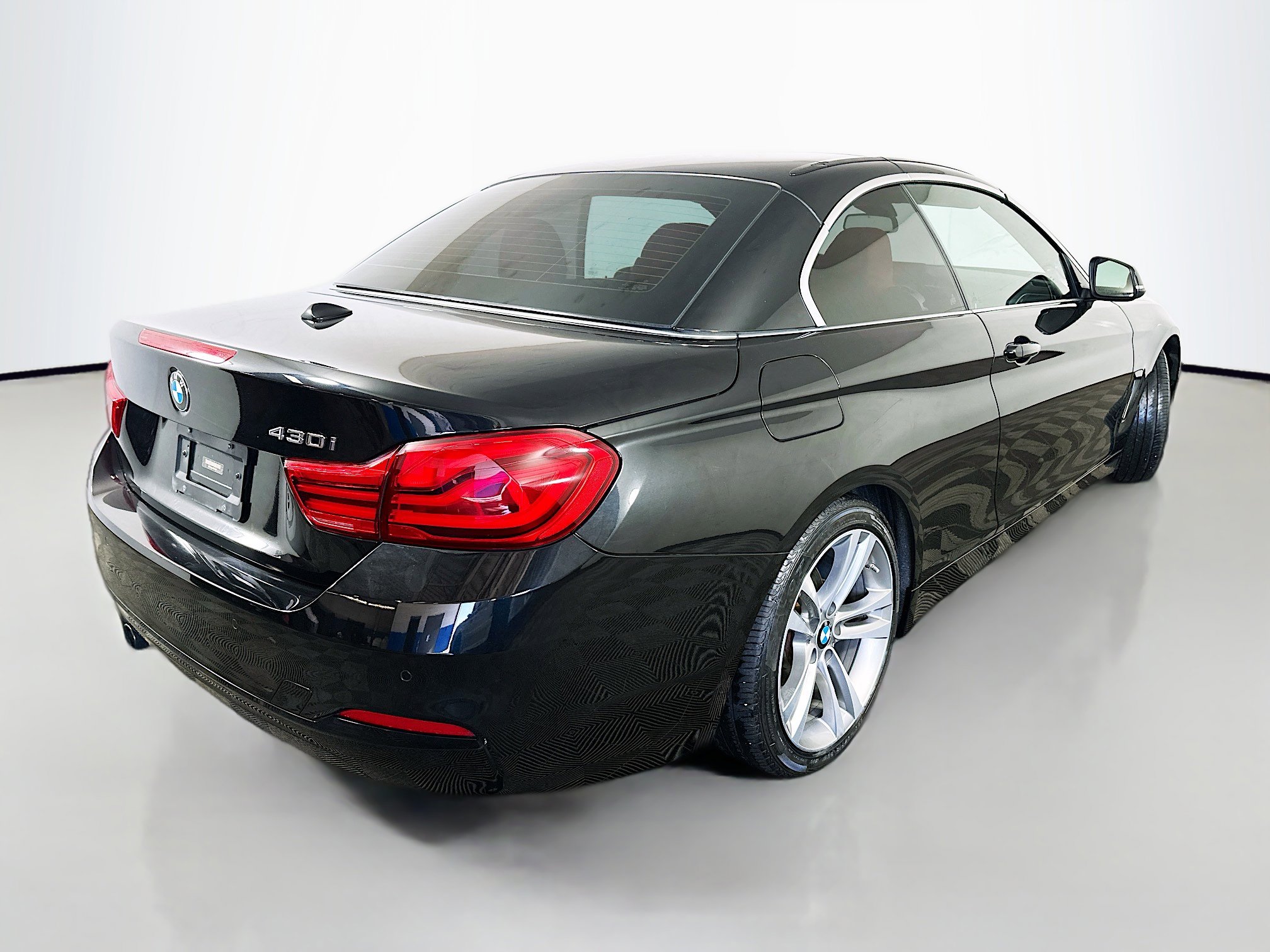 Used 2019 BMW 430i Convertible w/ Convenience Package image 7
