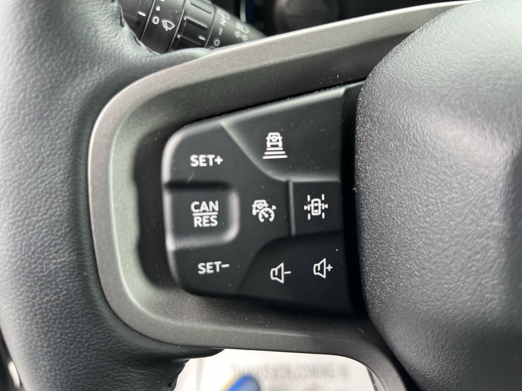 Used 2024 Ford Bronco Badlands image 13