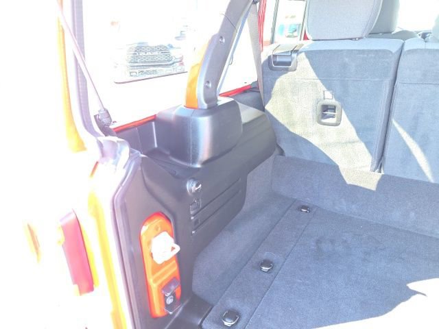 Used 2025 Jeep Wrangler Unlimited Sahara w/ Safety Group AWD/4WD image 46