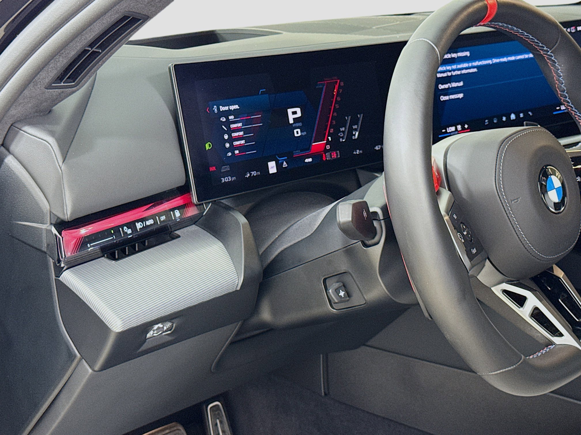 Used 2025 BMW M5 w/ Executive Package image 10