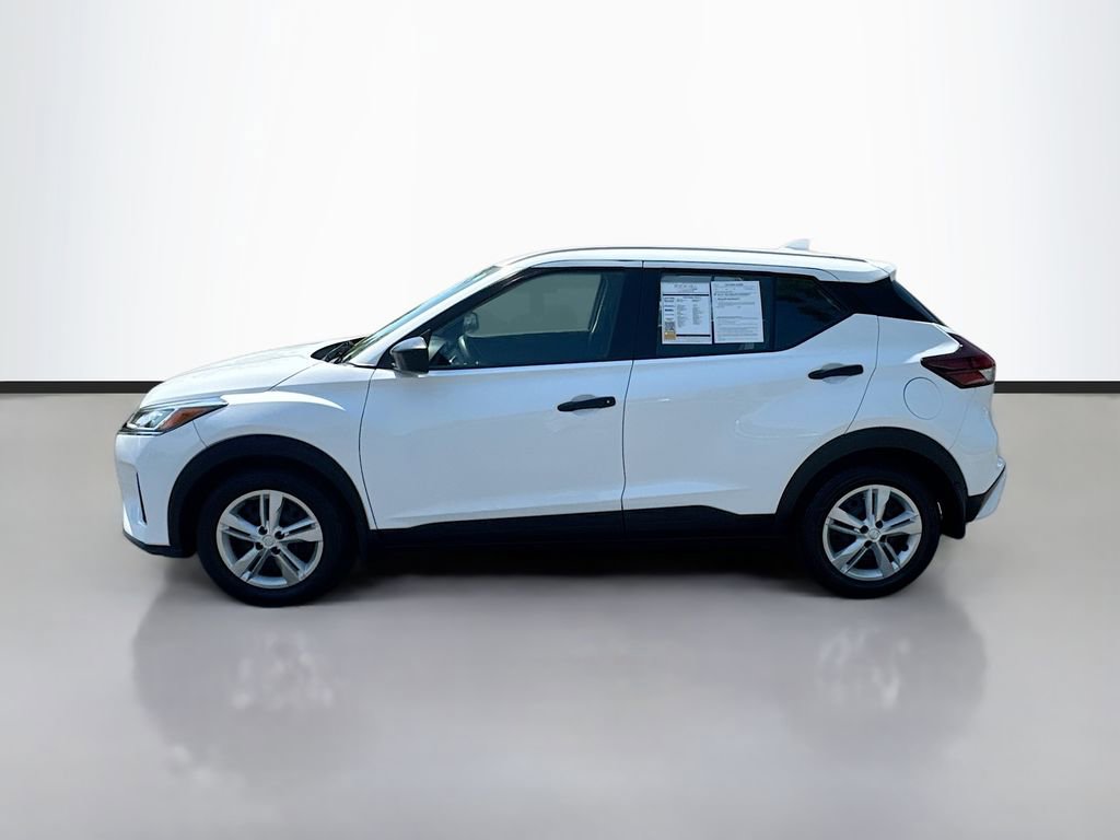 Used 2022 Nissan Kicks S FWD image 4