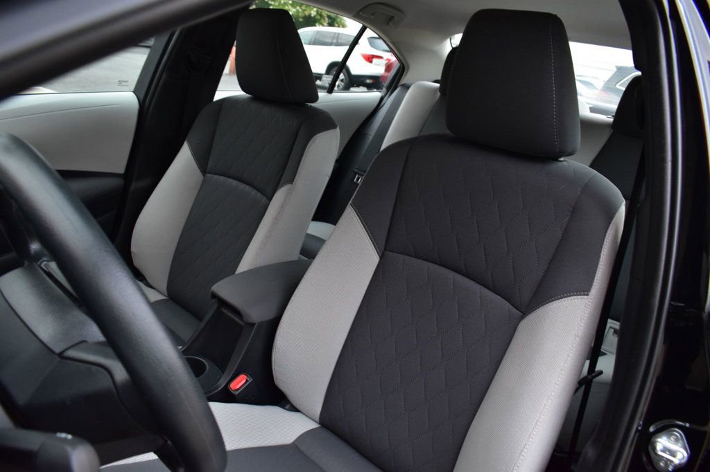 Used 2025 Toyota Corolla LE image 15