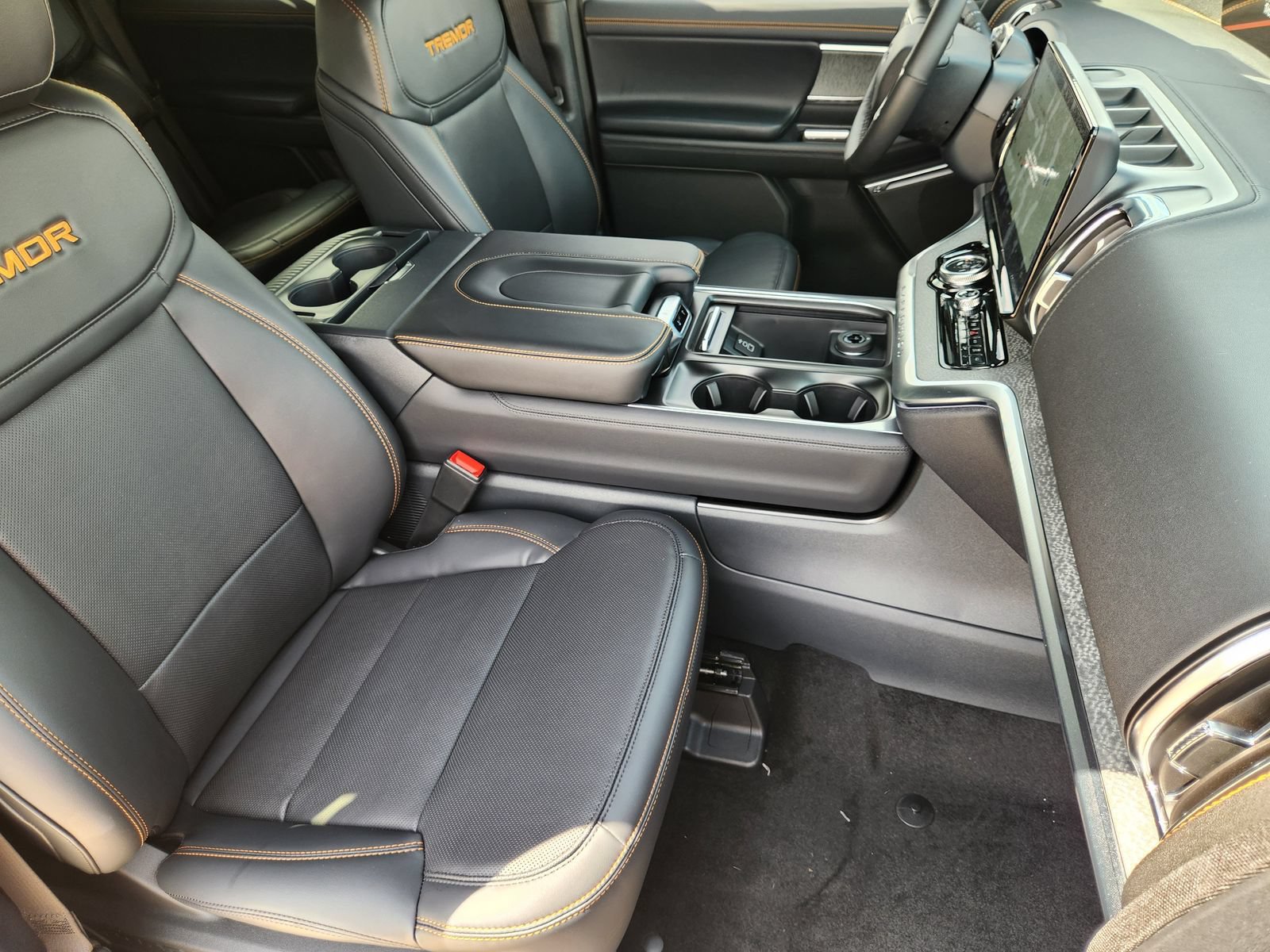 New 2027 Ford Expedition Tremor w/ Driver's Package AWD/4WD image 14