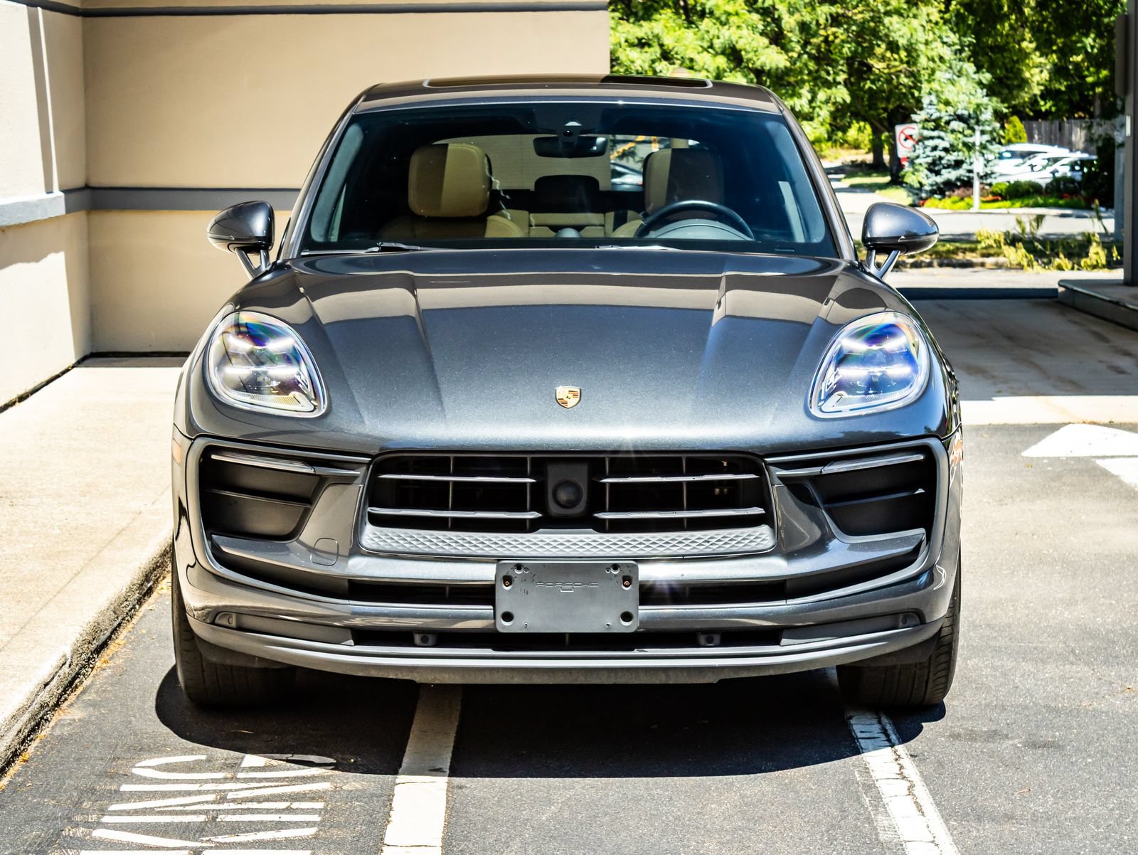 Used 2023 Porsche Macan AWD/4WD video 2