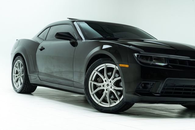 Used 2015 Chevrolet Camaro SS w/ RS Package image 3