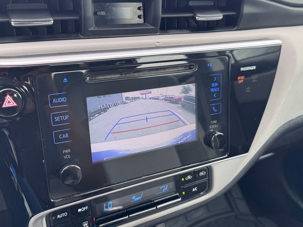 Used 2017 Toyota Corolla LE FWD image 17