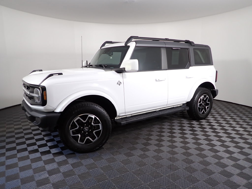 Used 2024 Ford Bronco Outer Banks AWD/4WD image 11