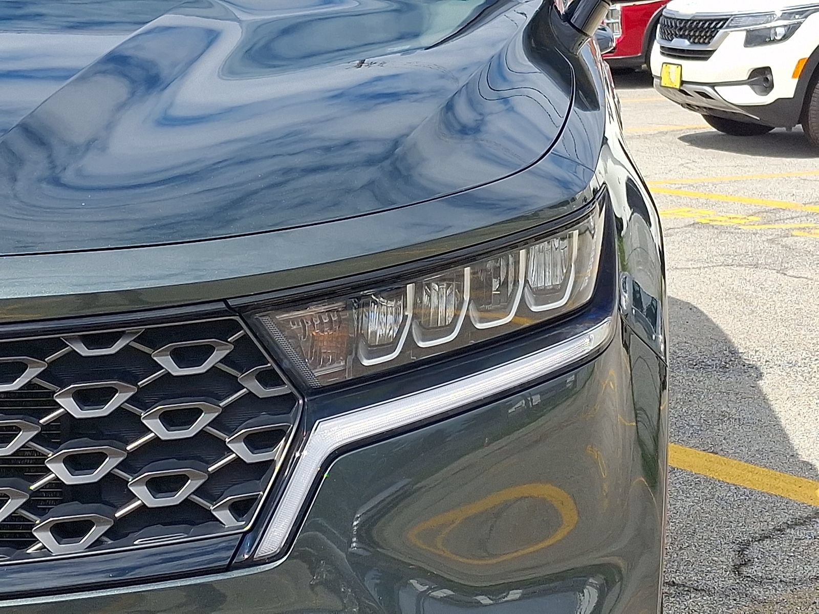 Used 2023 Kia Sorento S w/ Panoramic Sunroof Package AWD/4WD image 9