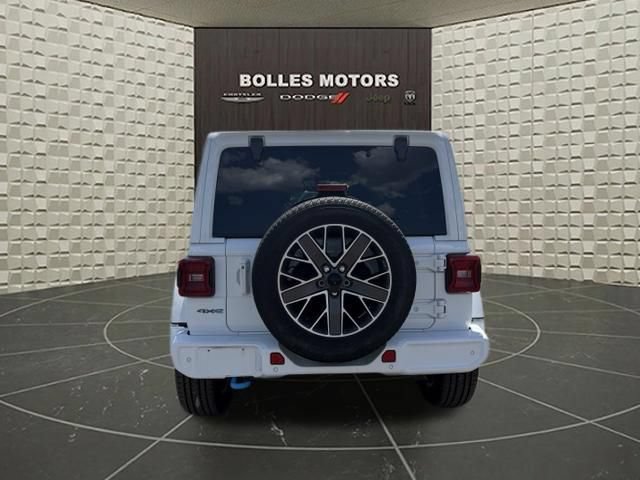 Certified 2023 Jeep Wrangler Unlimited Sahara AWD/4WD image 4