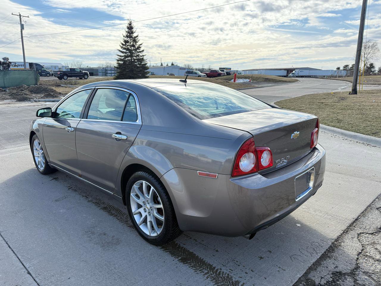 Used 2011 Chevrolet Malibu LTZ w/ HFV6 Engine Package image 7