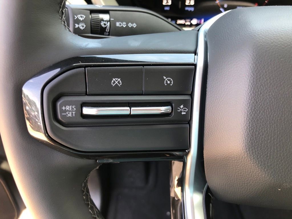 New 2025 Chevrolet Colorado Trail Boss w/ Midnight Edition AWD/4WD image 18