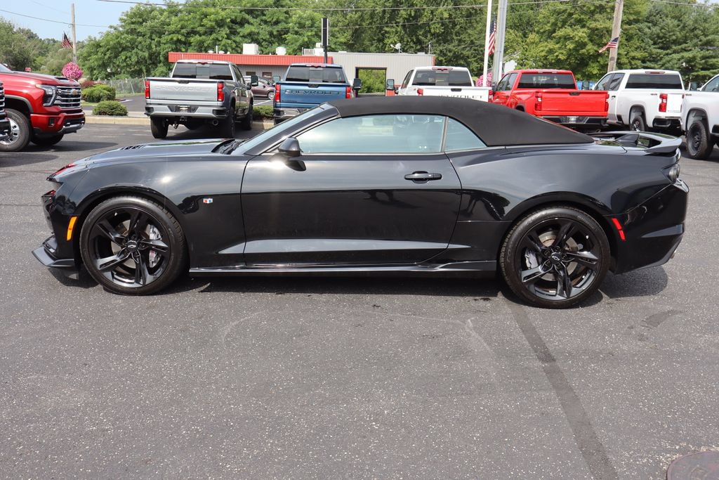 Used 2022 Chevrolet Camaro SS RWD image 26