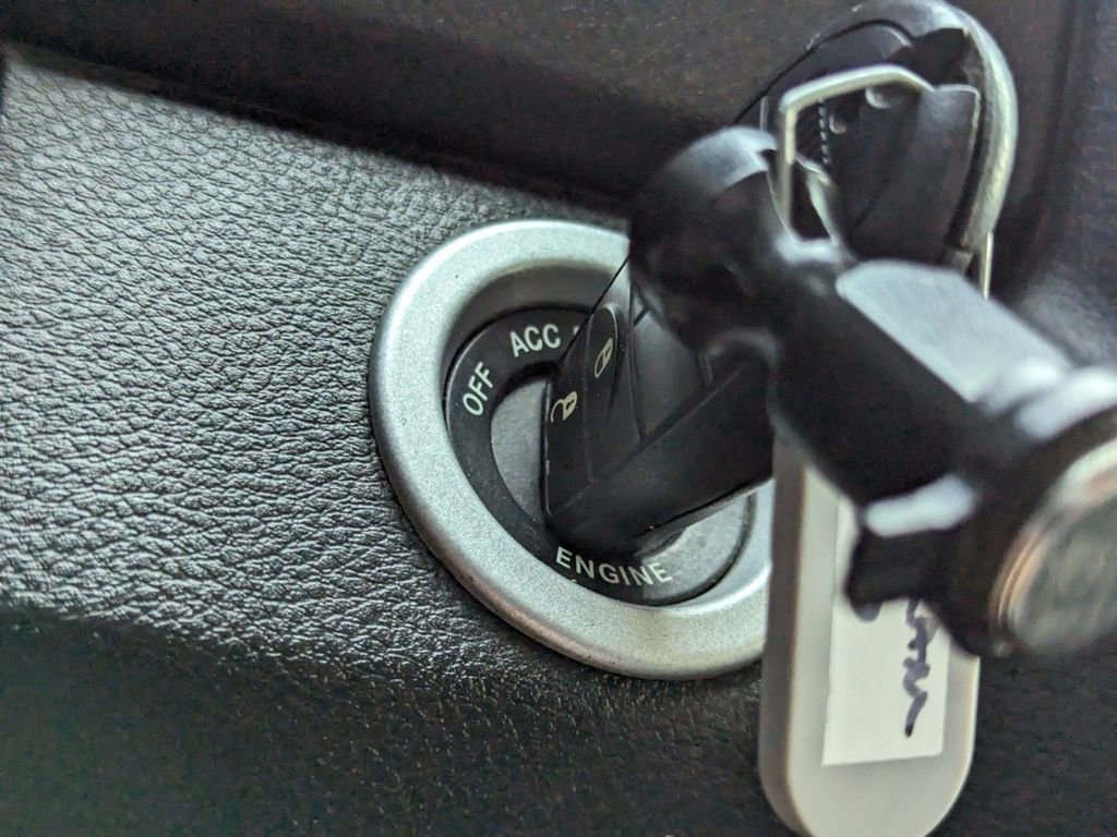 Used 2021 RAM 1500 Classic SLT image 24