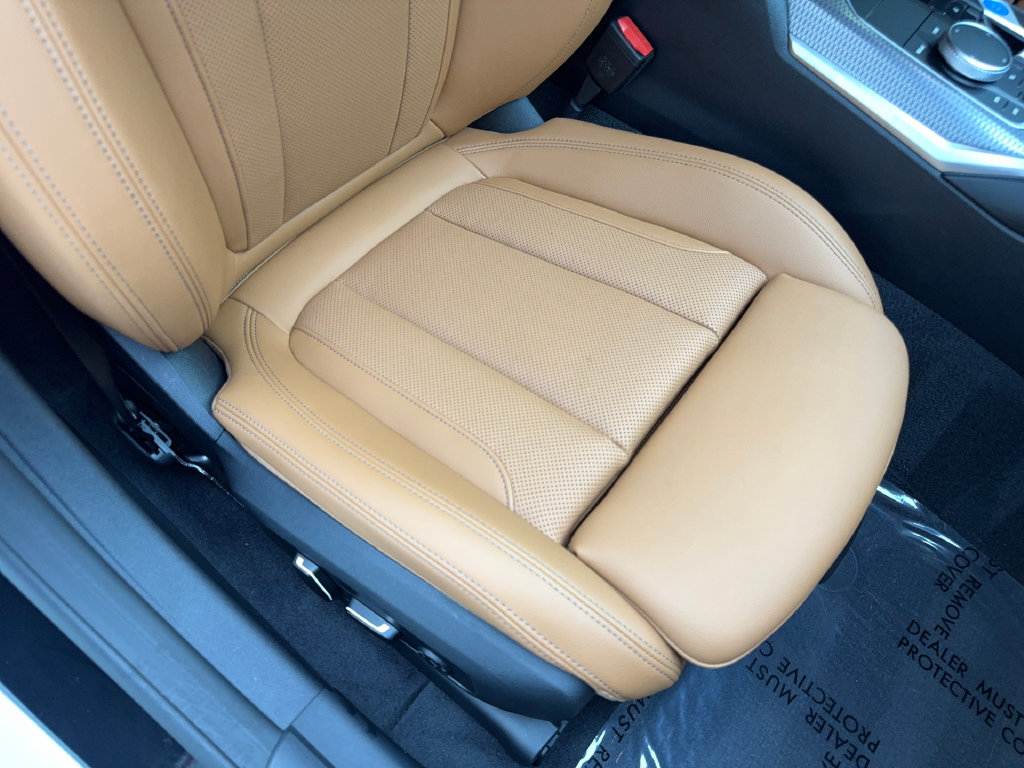 Used 2025 BMW i4 eDrive40 w/ Premium Package RWD image 49