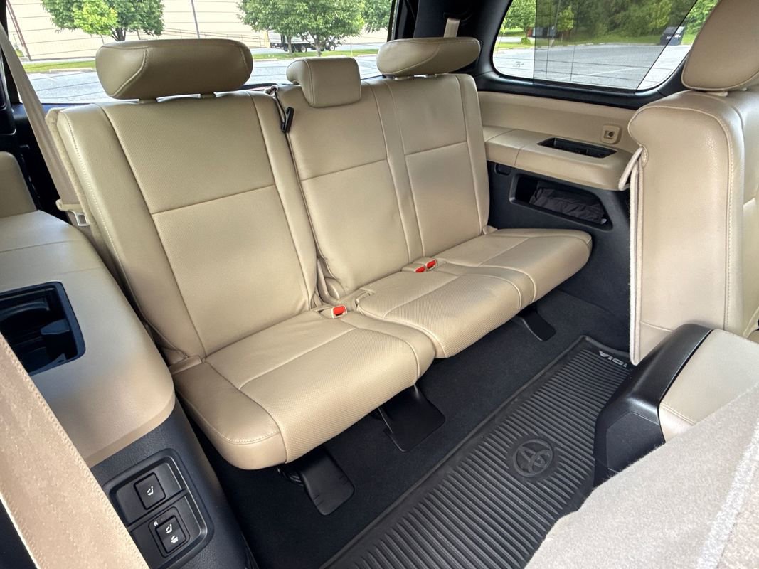 Used 2021 Toyota Sequoia Platinum AWD/4WD image 14
