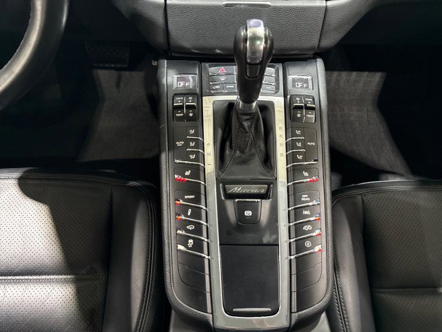 Used 2018 Porsche Macan GTS image 76