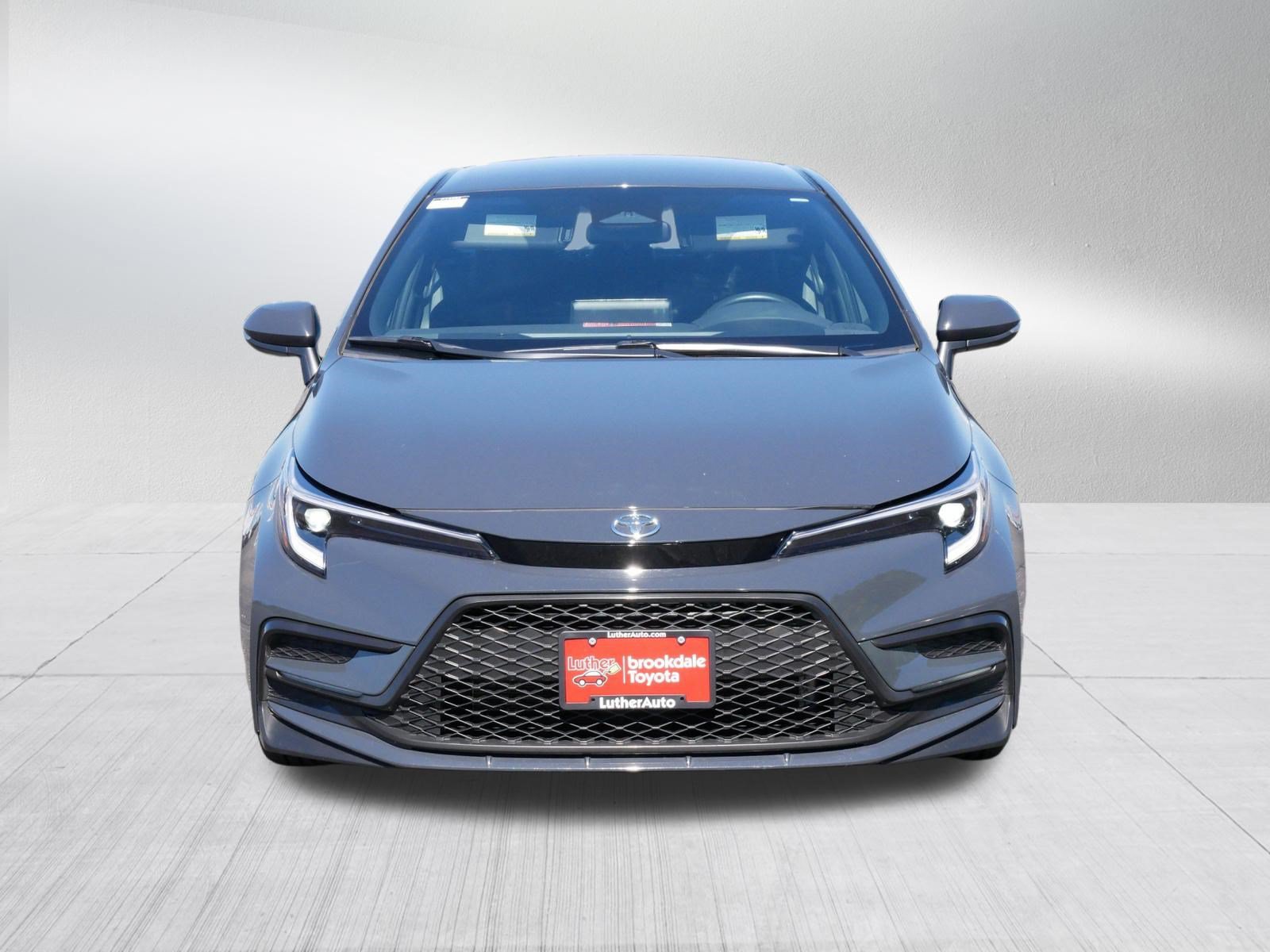 Certified 2025 Toyota Corolla SE FWD image 2