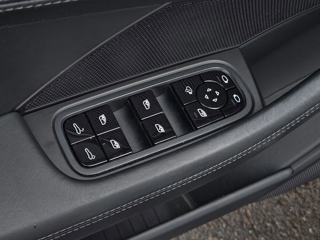 Used 2021 Porsche Panamera 4S AWD/4WD image 15