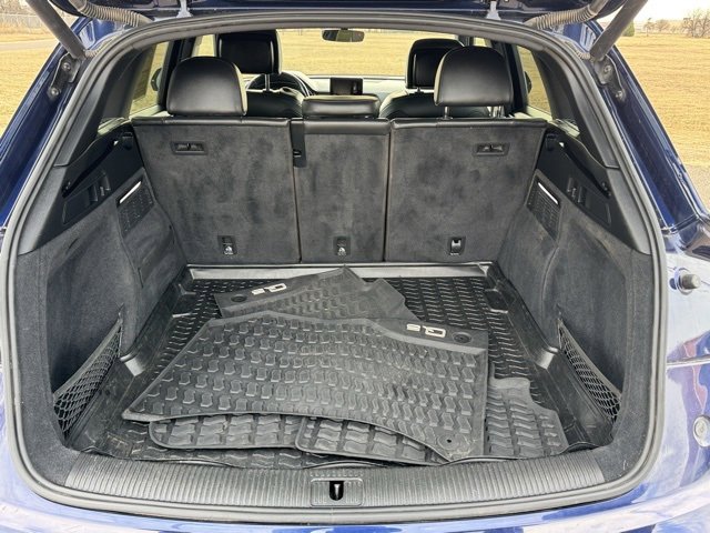 Used 2020 Audi Q5 2.0T Premium w/ Titanium Sport Package image 7