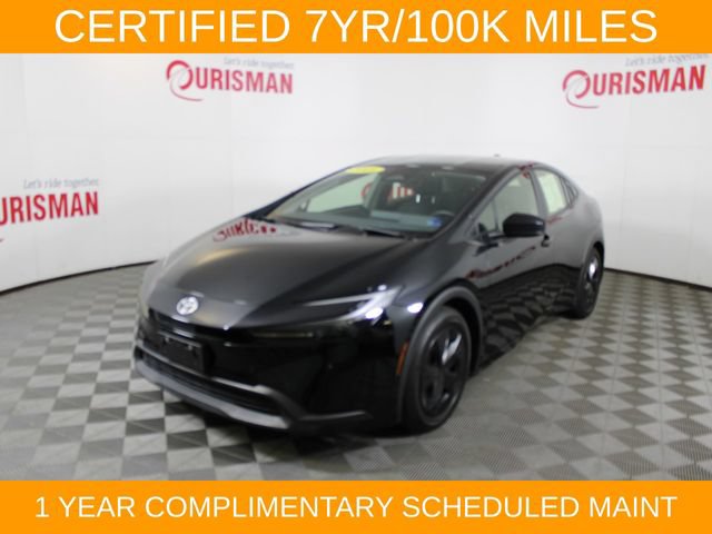 Used 2025 Toyota Prius LE FWD image 2