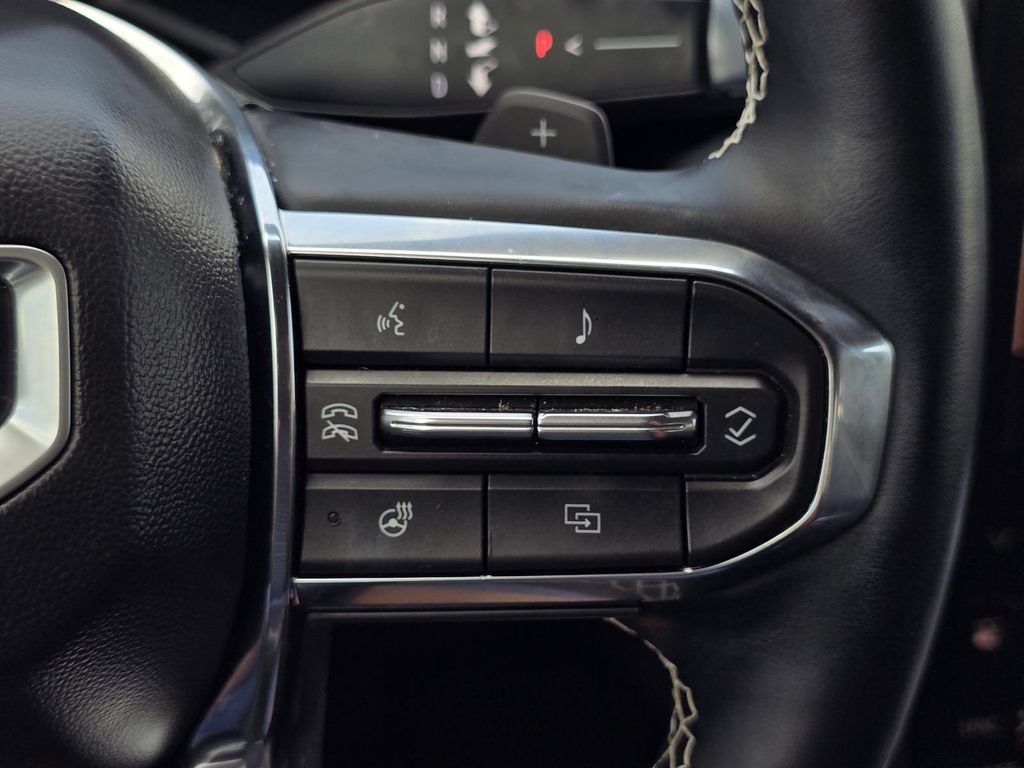 Used 2024 GMC Acadia Denali FWD image 20