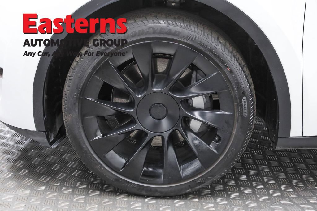 Used 2023 Tesla Model Y Long Range image 29
