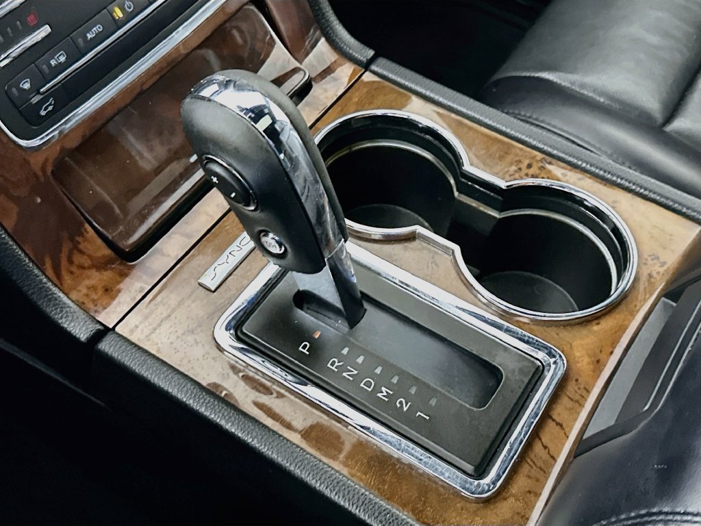 Used 2017 Lincoln Navigator L Select RWD image 20