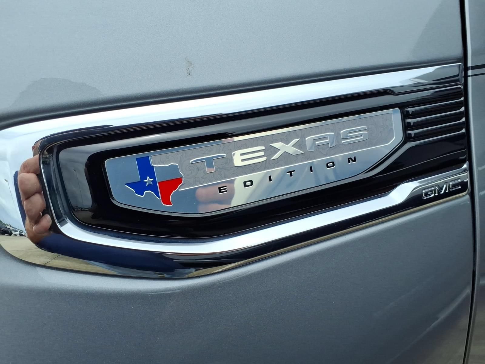 Used 2024 GMC Sierra 1500 SLT RWD image 7