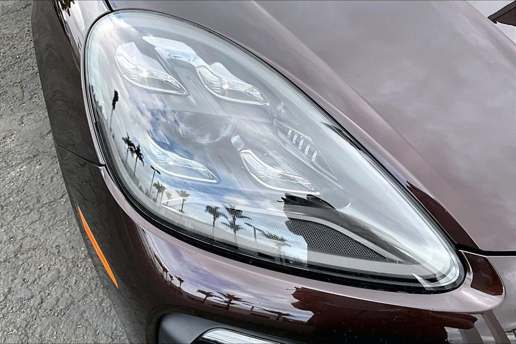 Used 2023 Porsche Cayenne S Platinum image 27
