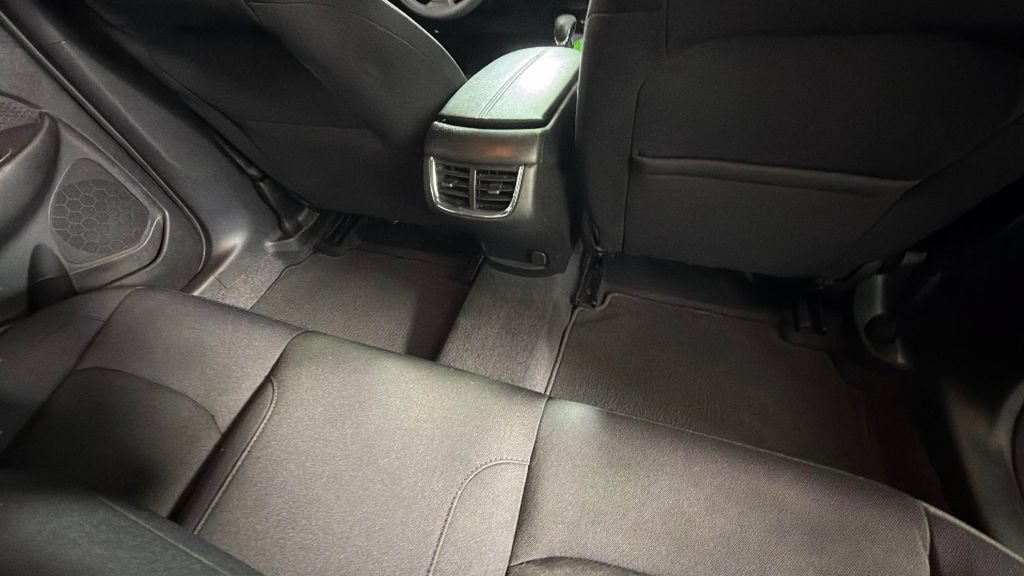 Used 2023 Chevrolet Malibu LT FWD image 29