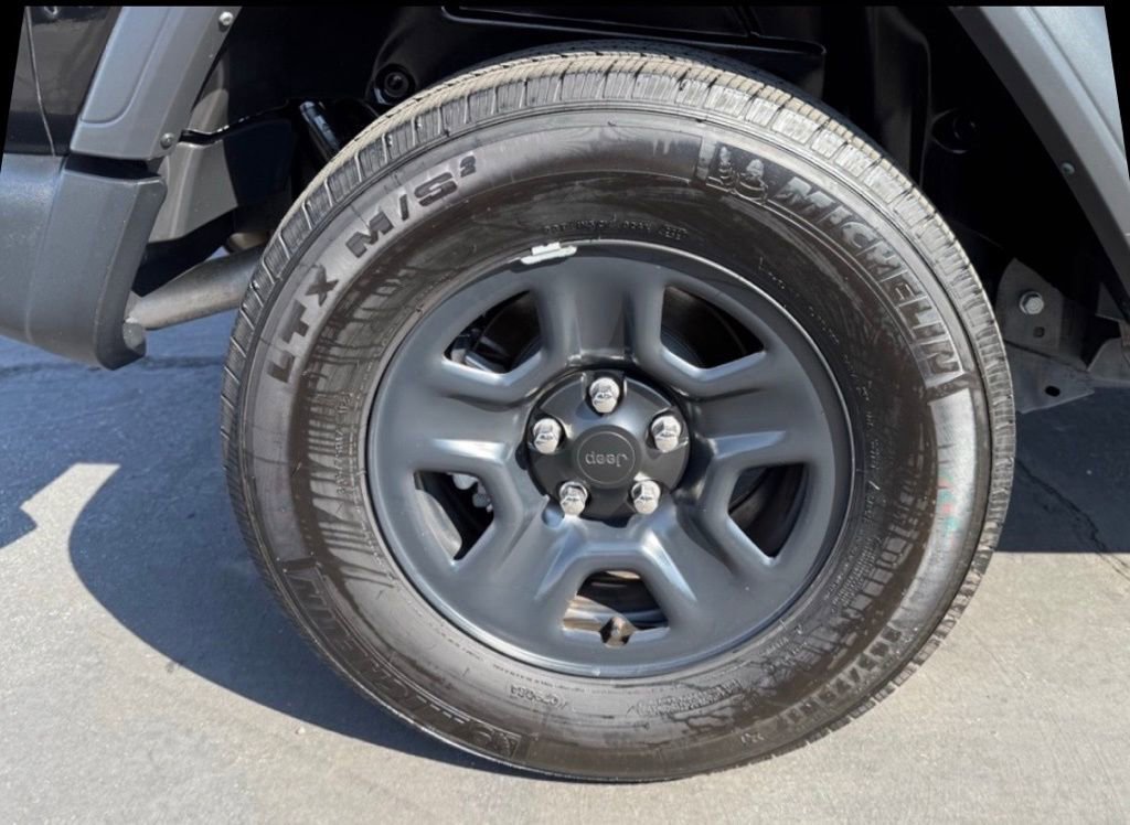 Used 2022 Jeep Wrangler Unlimited Sport image 10