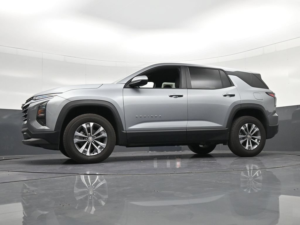 Used 2026 Chevrolet Equinox LT FWD image 25