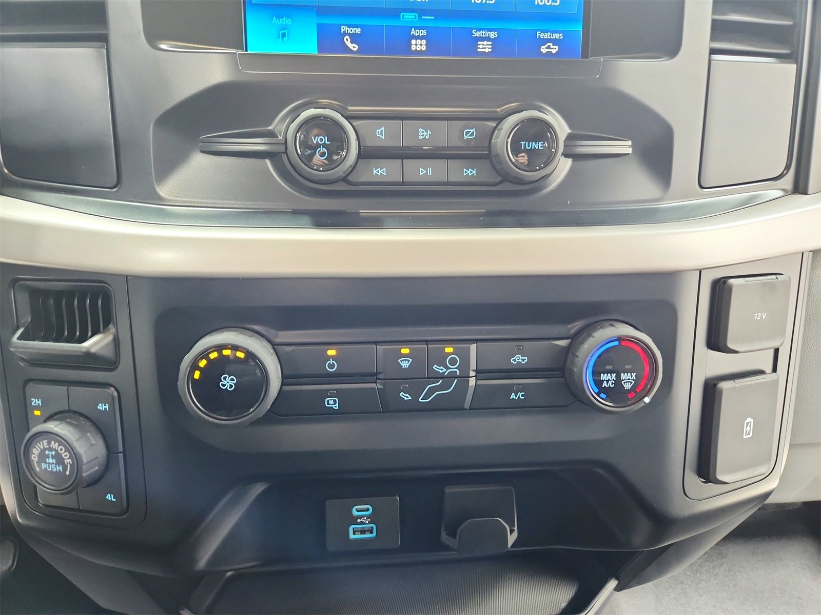 Used 2023 Ford F150 XL image 29