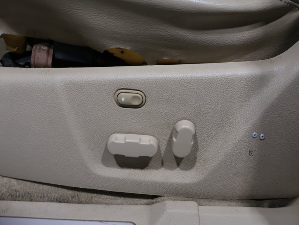 Used 2006 Lincoln Navigator Luxury image 20