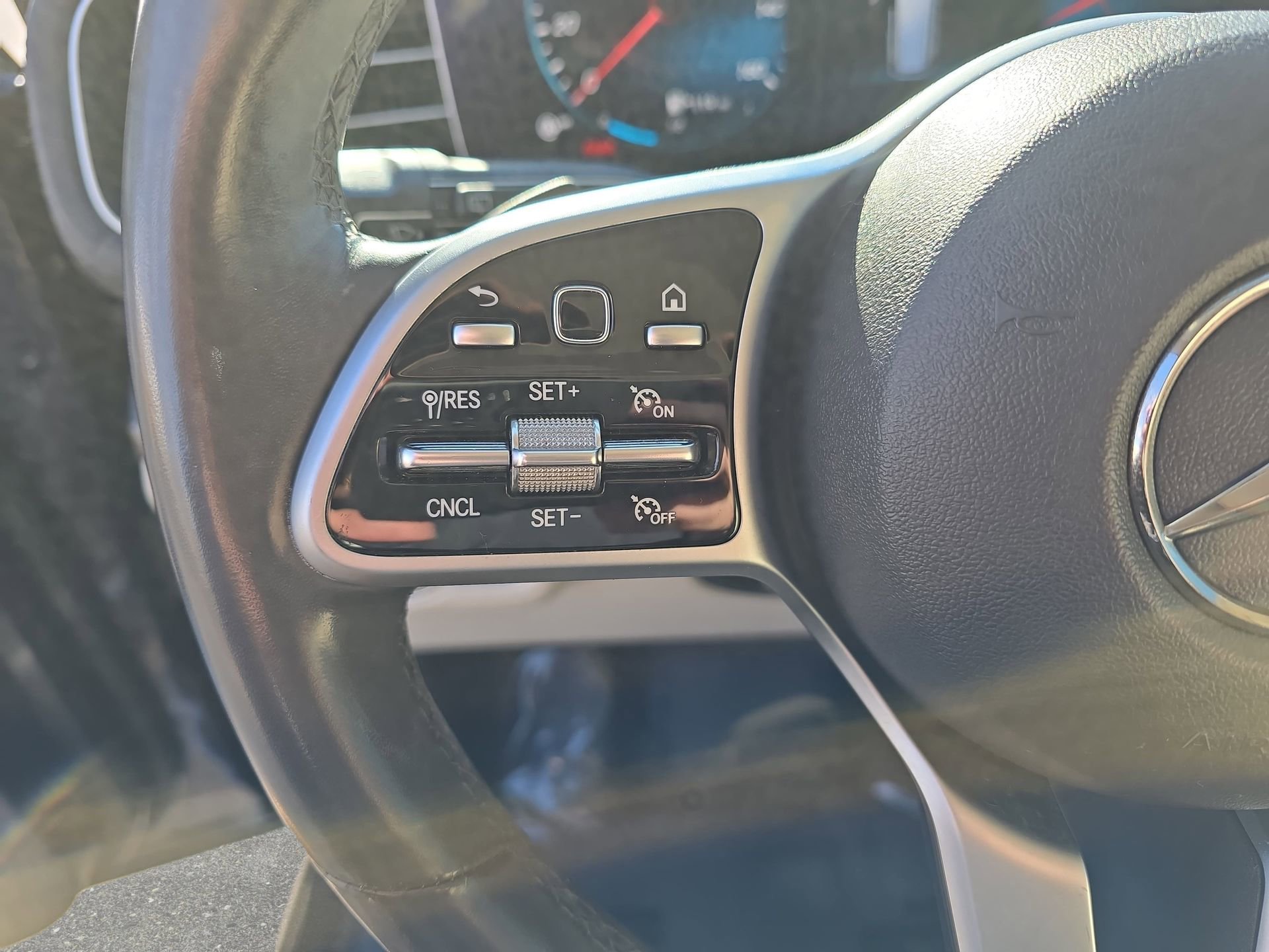 Used 2020 Mercedes-Benz GLS 450 4MATIC image 17