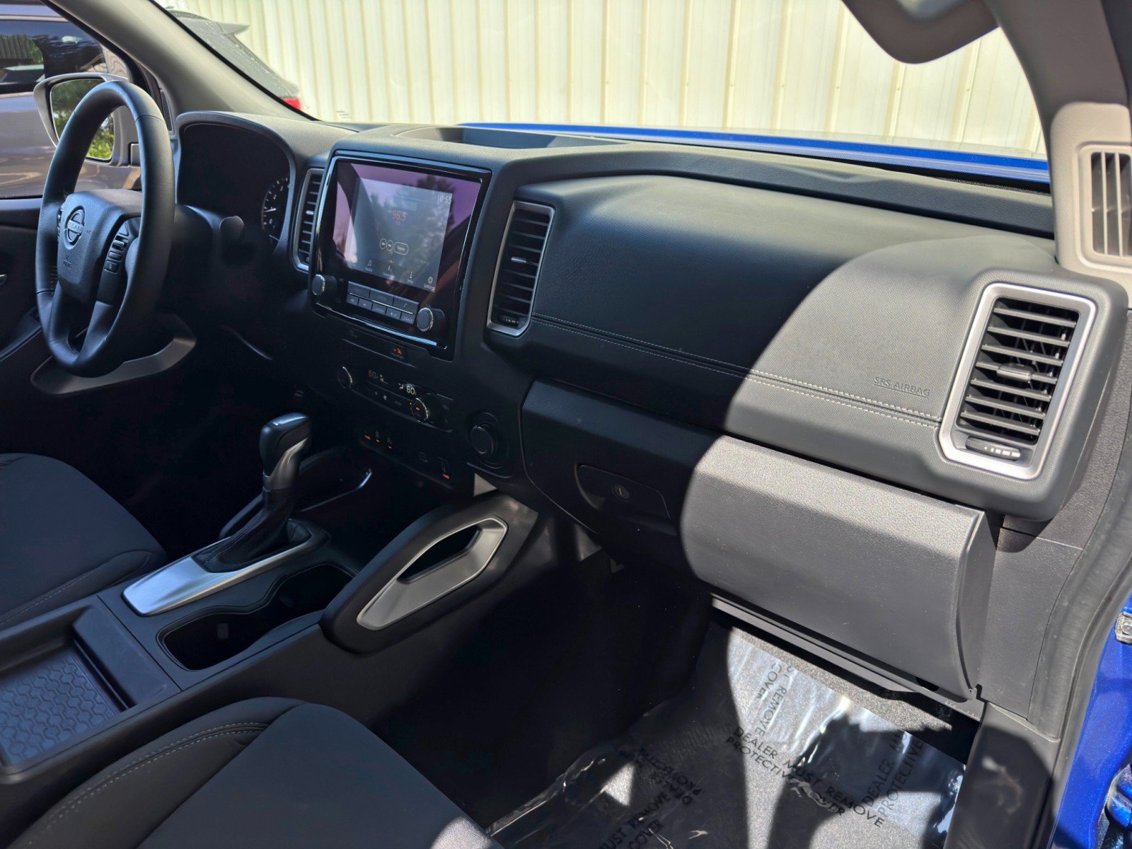 Used 2024 Nissan Frontier SV w/ SV Convenience Package RWD image 13