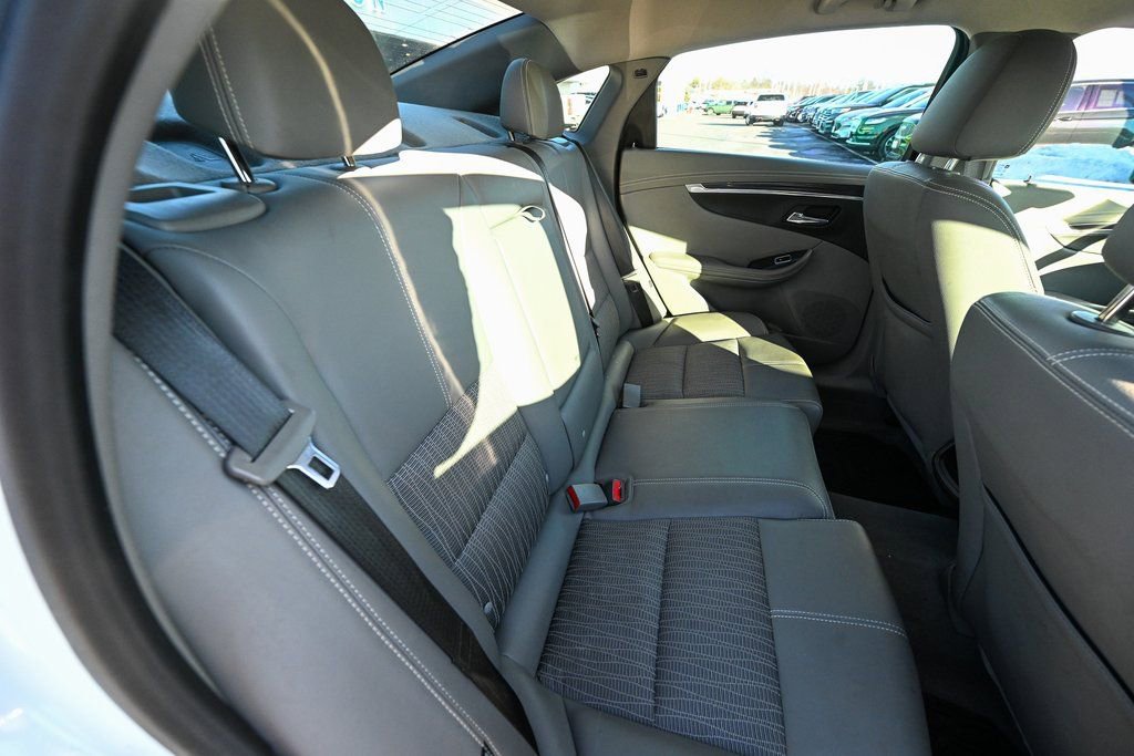 Used 2018 Chevrolet Impala LS image 27