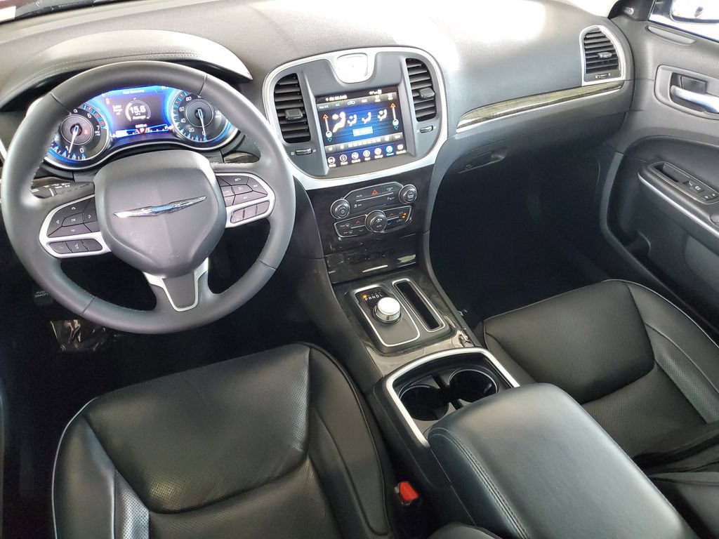 Used 2023 Chrysler 300 Touring L w/ Comfort Group RWD image 12