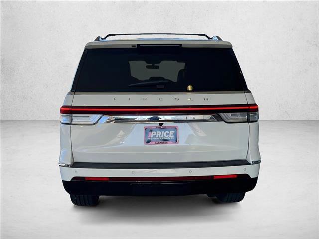 Used 2024 Lincoln Navigator L Reserve image 8