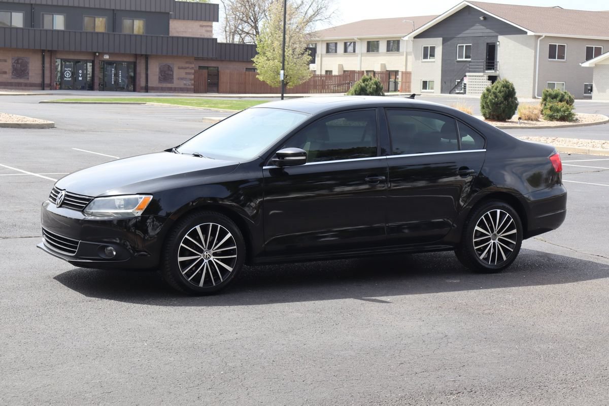 Used 2012 Volkswagen Jetta SEL FWD image 10
