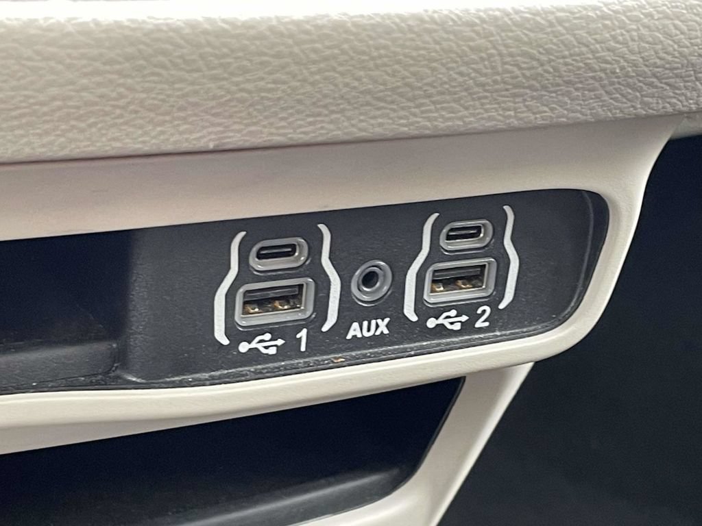 Certified 2023 Chrysler Voyager LX FWD image 40