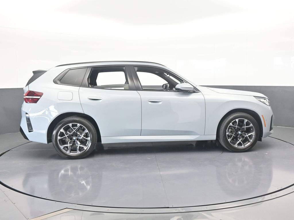 Used 2025 BMW X3 xDrive30i image 7