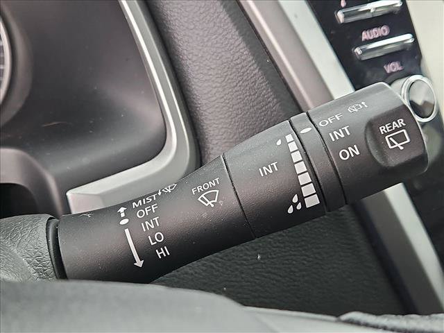 Used 2023 Nissan Murano SV w/ SV Midnight Edition Package FWD image 13