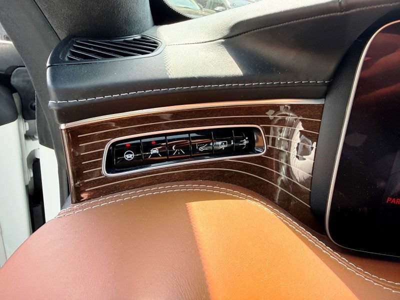 Used 2019 Mercedes-Benz S 560 Sedan image 43