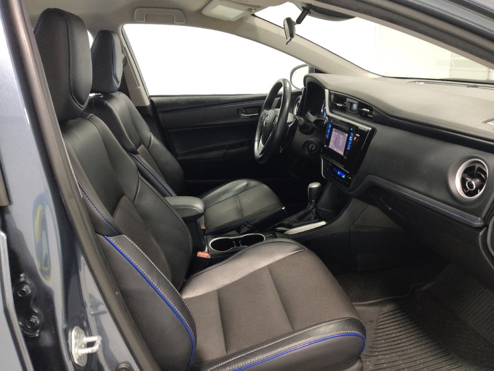 Used 2017 Toyota Corolla SE image 21