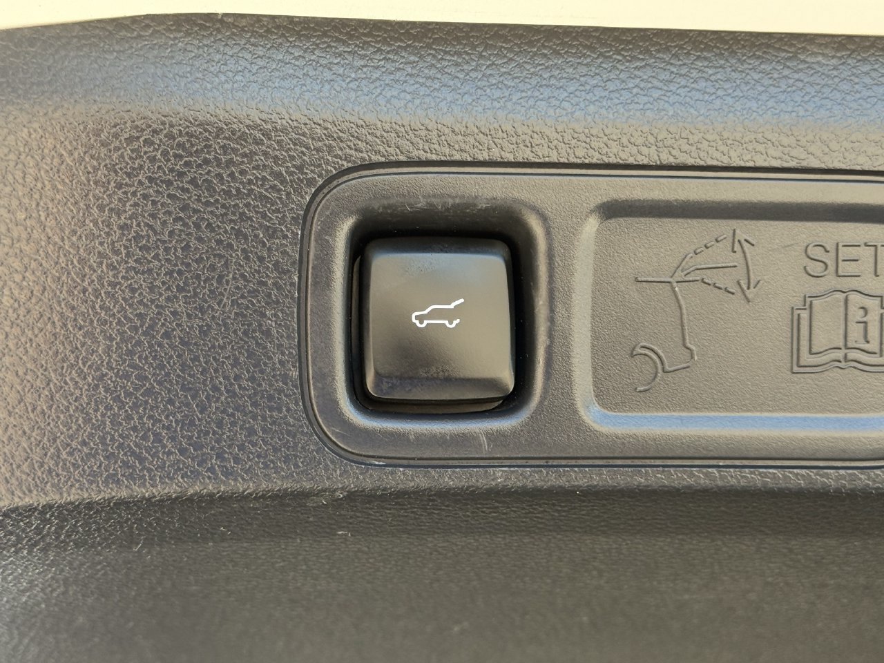 Certified 2024 Ford Expedition Limited RWD image 32